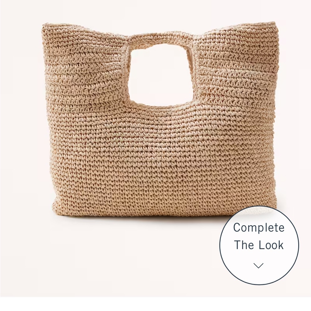 Abercrombie and Fitch Oversized Tote Bag NWT in Straw.